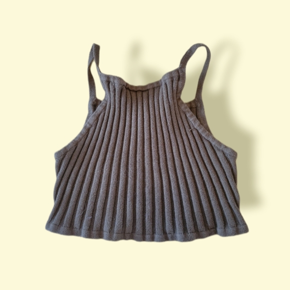 Crop Top - Picture 2 of 3